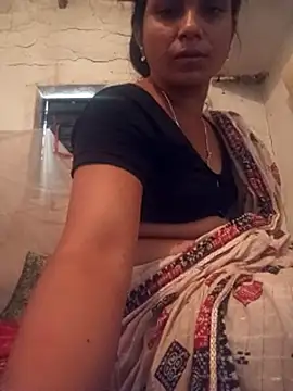 Notyriya7 online show from April 13, 2026, 5:02 am