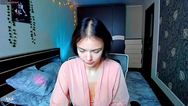 bonnybimi online show from September 30, 2025, 1:49 pm