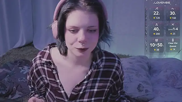 Snapshot of Alice_Zev chatting on May 24, 2026, 12:37 am Alice Zev online show from May 24, 2026, 12:37 am