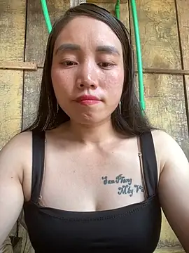 chipp-bong online show from April 21, 2026, 2:51 am