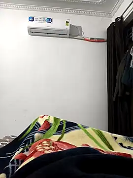 Snapshot of Chanderi19 chatting on February 24, 2026, 5:00 pm Chanderi19 online show from February 24, 2026, 5:00 pm