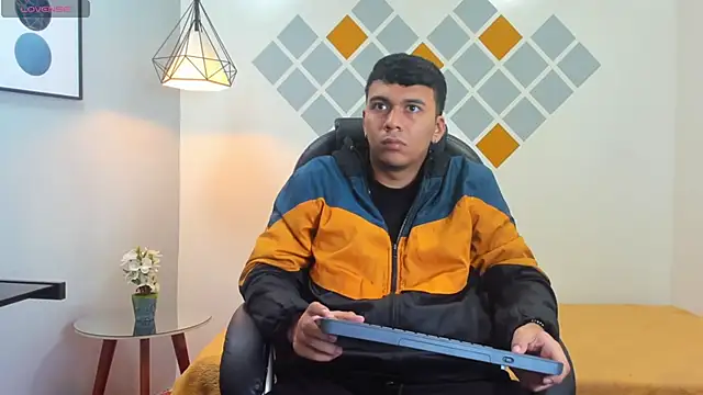 titanxero online show from October 4, 2025, 11:30 am