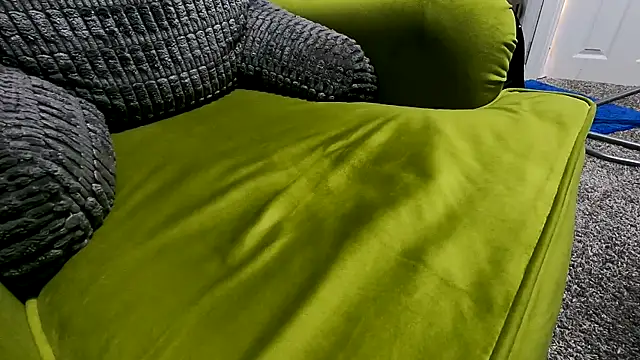 Snapshot of Mickelangello75 chatting on November 10, 2025, 4:50 pm Mickelangello75 online show from November 10, 2025, 4:50 pm