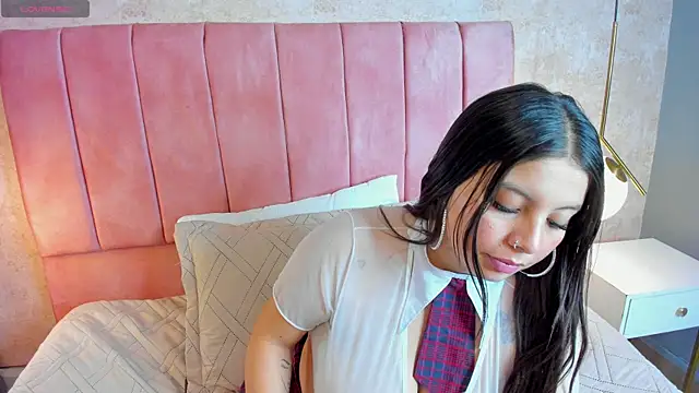 MAGIC JANNE online show from October 31, 2025, 1:34 pm