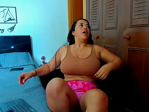 Allison 21  online show from December 14, 2025, 6:56 pm