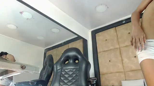 Snapshot of BrindyMichell chatting on September 16, 2025, 7:59 pm BrindyMichell online show from September 16, 2025, 7:59 pm