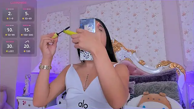 Snapshot of SharonBonet chatting on February 12, 2026, 11:27 am SharonBonet online show from February 12, 2026, 11:27 am