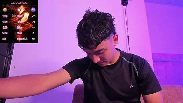 Austin Cardieff  online show from September 27, 2025, 3:44 am