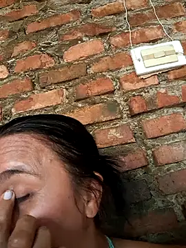 Lucerito-Hot online show from September 25, 2025, 12:20 pm