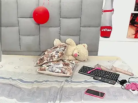 salome33x online show from September 30, 2025, 3:39 pm