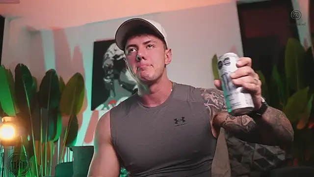 Snapshot of Thomas_Falcon chatting on November 15, 2025, 1:03 am Thomas Falcon online show from November 15, 2025, 1:03 am