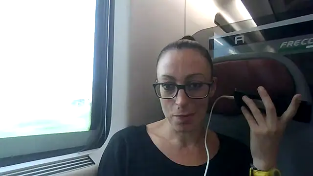 Astrid3 online show from October 9, 2025, 8:34 am