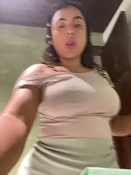 Snapshot of Salomeferreira_ chatting on October 23, 2025, 4:06 pm Salomeferreira online show from October 23, 2025, 4:06 pm