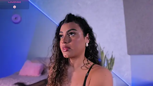 Snapshot of Salomeferreira_ chatting on December 1, 2025, 4:56 pm Salomeferreira online show from December 1, 2025, 4:56 pm