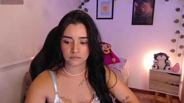 Snapshot of MarilynWhite_ chatting on October 1, 2025, 2:17 am MarilynWhite online show from October 1, 2025, 2:17 am