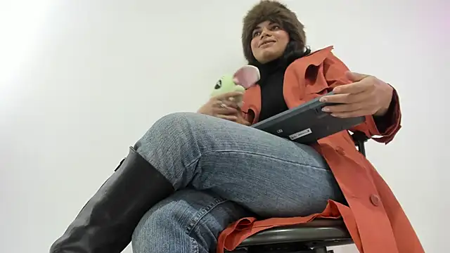 Angelina rossy online show from September 14, 2025, 3:49 am