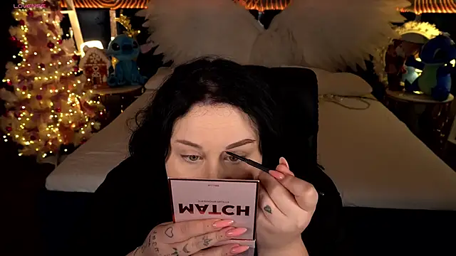 SerahMirabeli online show from January 13, 2026, 8:14 pm