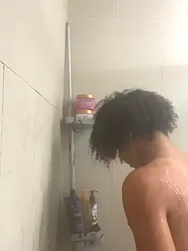 Snapshot of Cartyiii chatting on October 15, 2025, 2:33 am Cartyiii online show from October 15, 2025, 2:33 am