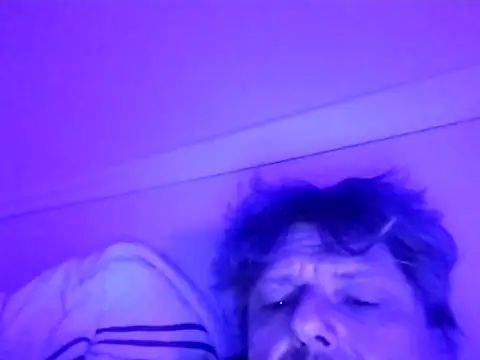 Snapshot of WiltedYeller chatting on March 25, 2026, 6:08 am WiltedYeller online show from March 25, 2026, 6:08 am