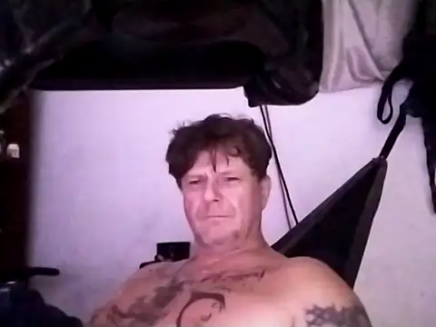 Snapshot of WiltedYeller chatting on July 10, 2026, 7:34 am WiltedYeller online show from July 10, 2026, 7:34 am