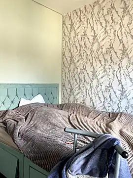 Camwithchlox online show from October 25, 2025, 11:29 am