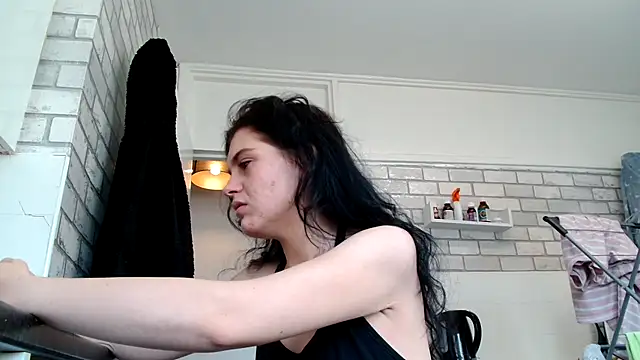 Camwithchlox online show from October 29, 2025, 11:23 am