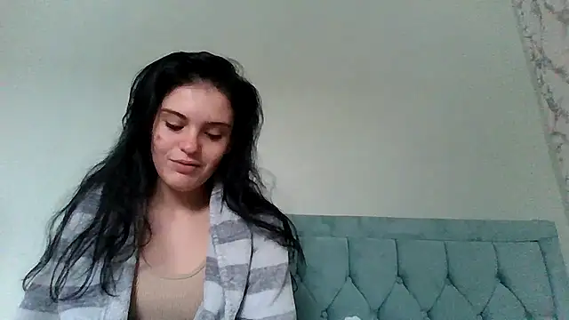 Camwithchlox online show from November 16, 2025, 2:11 pm