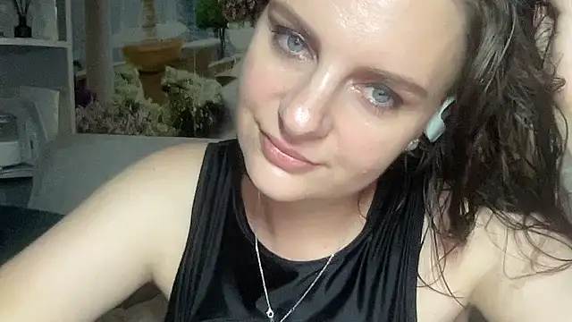 Snapshot of Virela chatting on July 15, 2026, 4:23 pm Virela online show from July 15, 2026, 4:23 pm