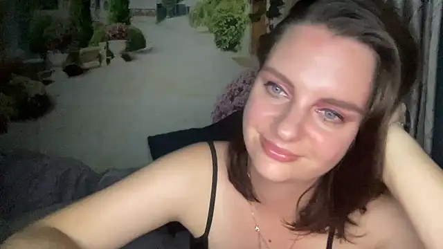 Snapshot of Virela chatting on July 28, 2026, 7:39 pm Virela online show from July 28, 2026, 7:39 pm