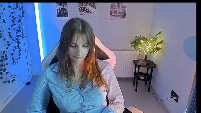 NeyliDream online show from July 28, 2026, 4:39 pm