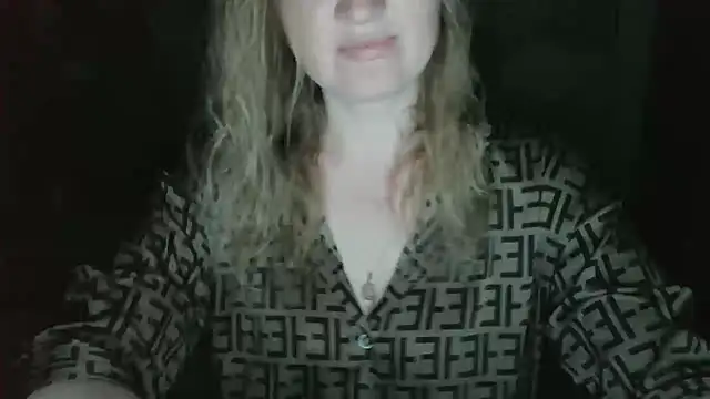 Snapshot of Zaliraa chatting on July 22, 2026, 7:38 pm Zaliraa online show from July 22, 2026, 7:38 pm