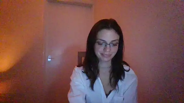 Snapshot of Zerinaa chatting on July 30, 2026, 9:47 pm Zerinaa online show from July 30, 2026, 9:47 pm