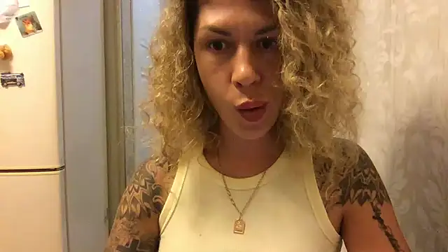 Snapshot of Olyviaa chatting on July 31, 2026, 5:45 pm Olyviaa online show from July 31, 2026, 5:45 pm