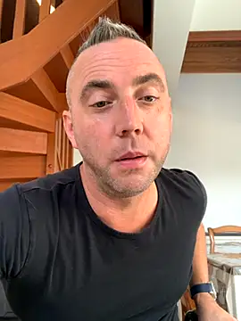 Marronglace1 online show from September 30, 2025, 7:57 am