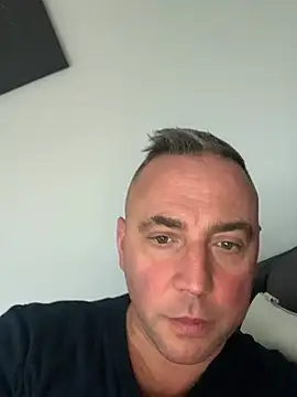 Marronglace1 online show from January 9, 2026, 3:37 pm