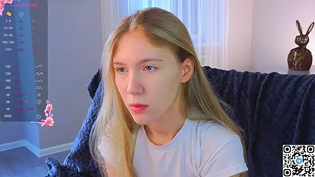 Snapshot of Succubelle chatting on November 16, 2025, 6:08 am Succubelle online show from November 16, 2025, 6:08 am