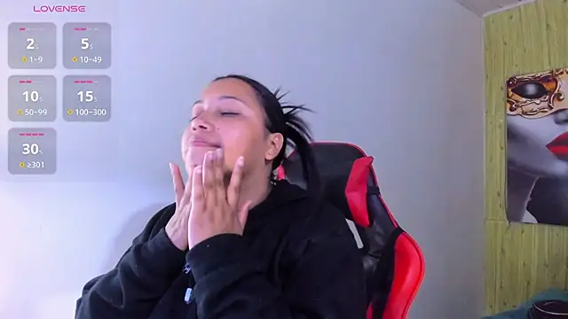 susan mooree online show from April 11, 2026, 8:46 pm