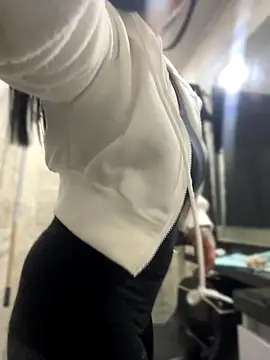 Megaan  More online show from September 19, 2025, 1:40 am