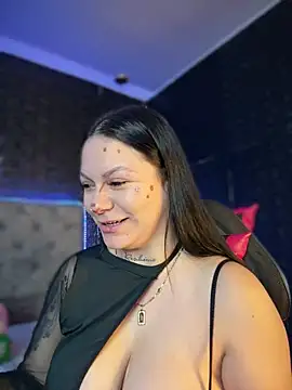 Snapshot of Megaan__More chatting on April 18, 2026, 3:43 am Megaan More online show from April 18, 2026, 3:43 am