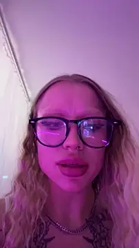 Sugar Pop online show from October 21, 2025, 5:46 pm