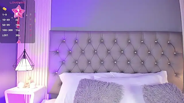 LunaBloomn online show from February 21, 2026, 5:03 pm