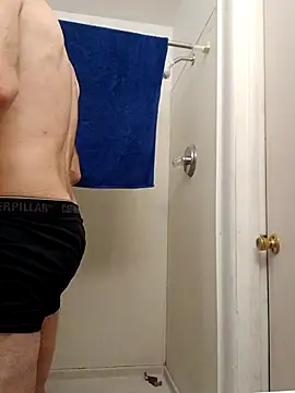 Snapshot of Mrdano0000 chatting on January 14, 2026, 2:33 pm Mrdano0000 online show from January 14, 2026, 2:33 pm