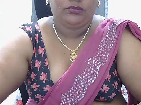 Snapshot of Nisha-telugu chatting on July 18, 2026, 6:01 pm Nisha-telugu online show from July 18, 2026, 6:01 pm