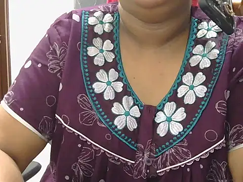 Snapshot of Nisha-telugu chatting on August 2, 2026, 4:11 am Nisha-telugu online show from August 2, 2026, 4:11 am