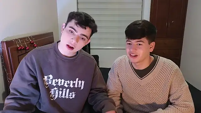 tightncuteass online show from November 28, 2025, 12:57 am