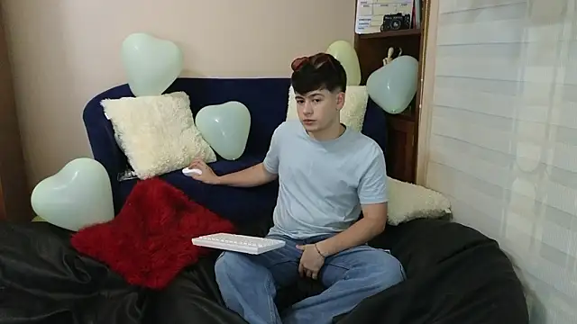 tightncuteass online show from February 10, 2026, 11:20 pm