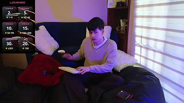 tightncuteass online show from February 18, 2026, 10:39 pm