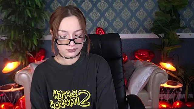 Snapshot of FoxyMayy chatting on February 9, 2026, 1:59 pm FoxyMayy online show from February 9, 2026, 1:59 pm