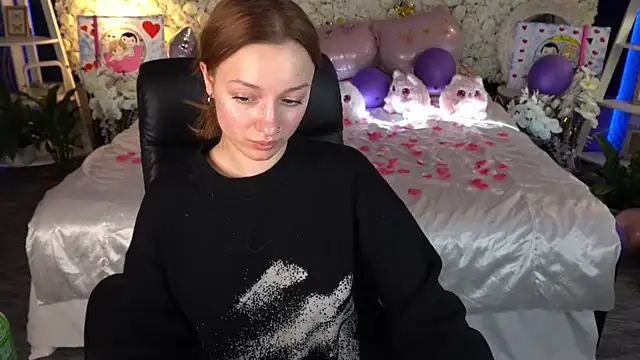 Snapshot of FoxyMayy chatting on March 10, 2026, 1:38 pm FoxyMayy online show from March 10, 2026, 1:38 pm