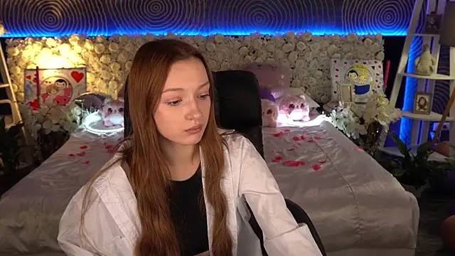 Snapshot of FoxyMayy chatting on March 18, 2026, 1:47 pm FoxyMayy online show from March 18, 2026, 1:47 pm